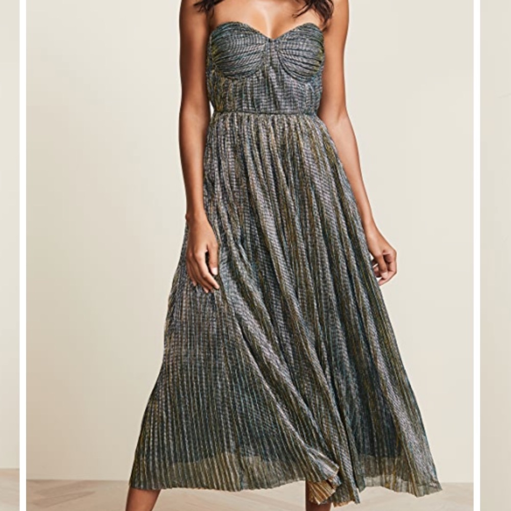Beautiful dress never worn. From Shopbop.